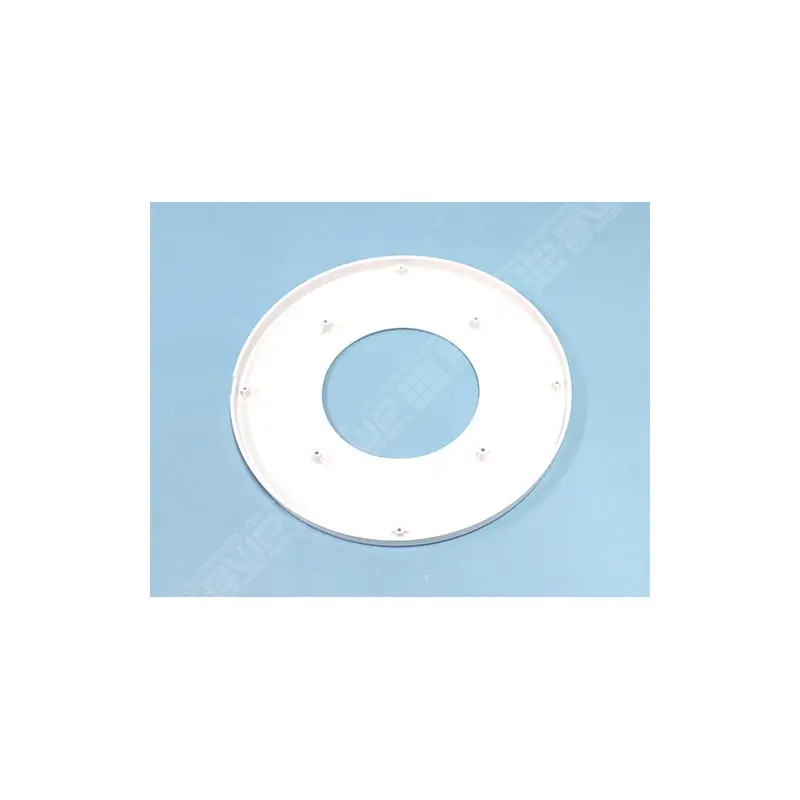 enjoliveur-rond-de-projecteur-design-blanc.webp