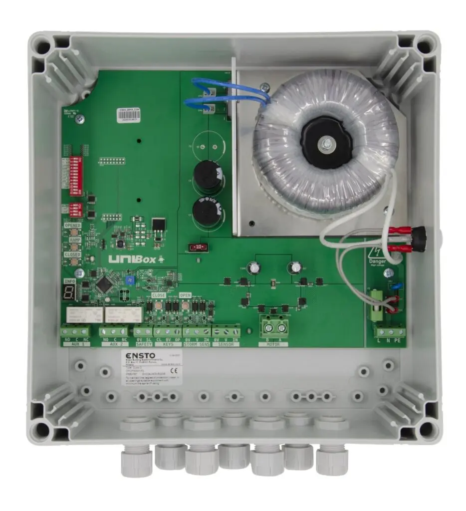 UNICUM Coffret couverture automatique UNIBOX 450 contrôleur universel 450 VA